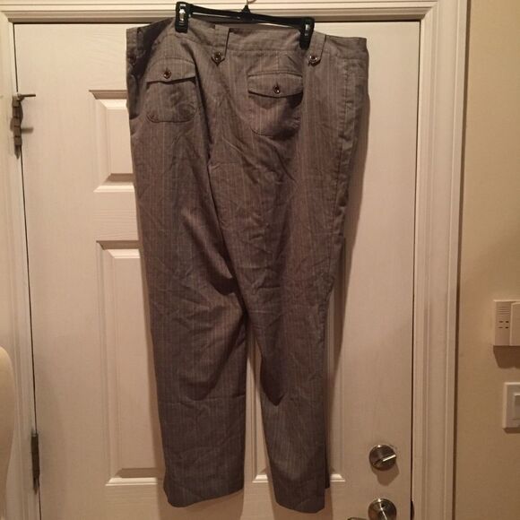 Maurice’s Pants  - Picture 3 of 4